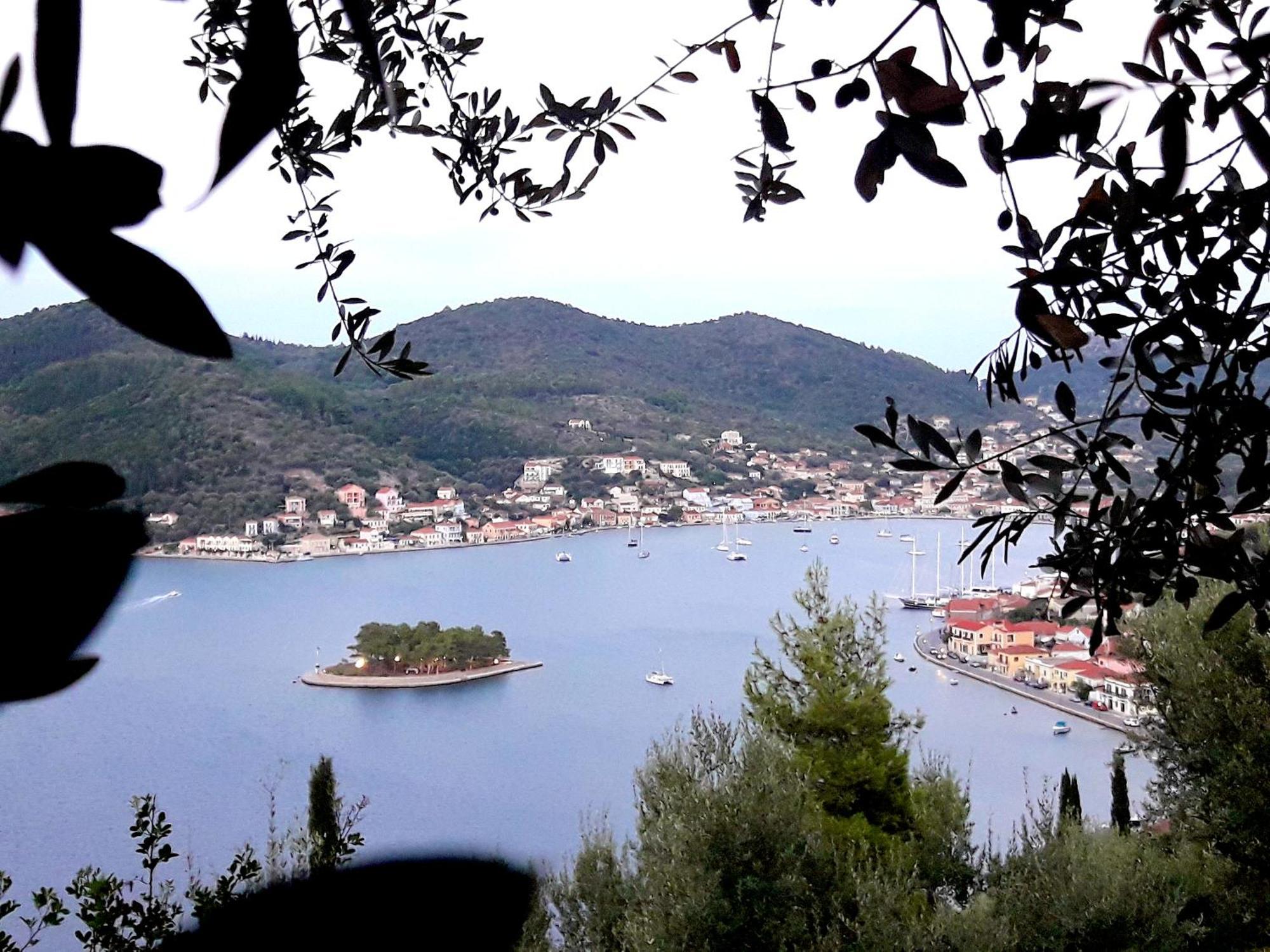 Korona Apartments Vathy  Bagian luar foto