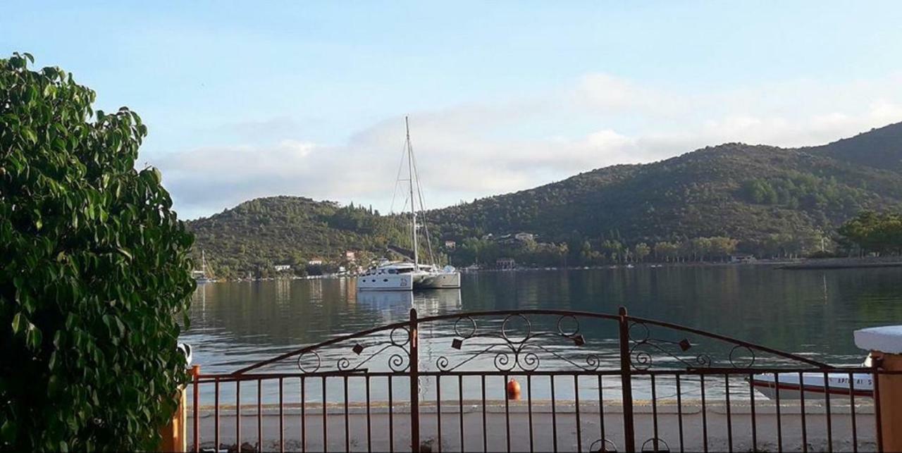 Korona Apartments Vathy  Bagian luar foto
